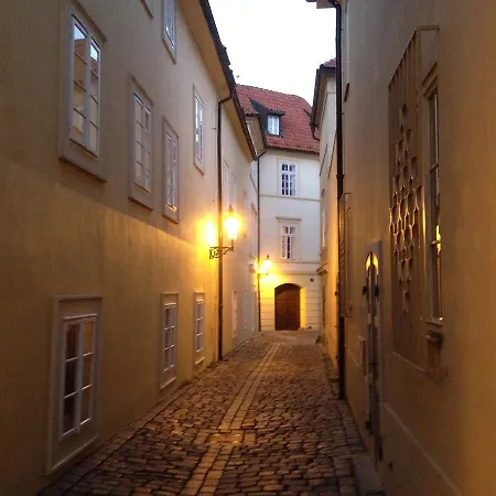 Apartamento Old Town Basement Praga Exterior foto