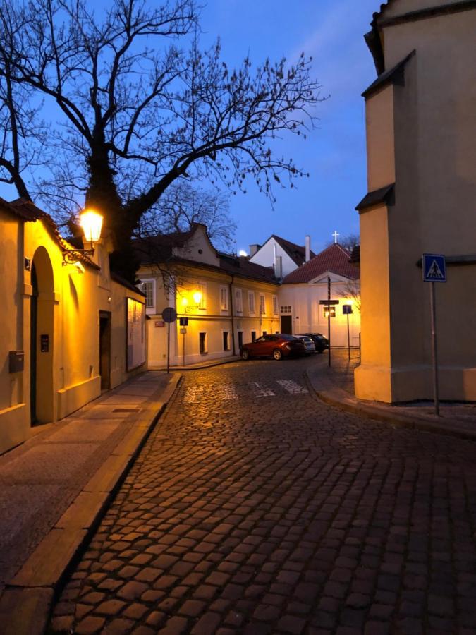 公寓 Old Town Basement